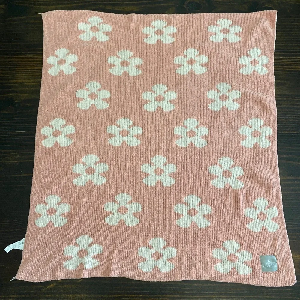 Living‎ Textiles Pink Daisy Chenille Knit Baby Blanket Reversible Floral 34x36